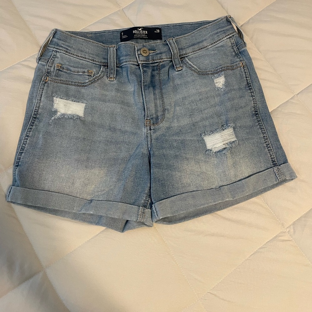 MID-RISE SHORT 5” HOLLISTER SOFT STRETCH